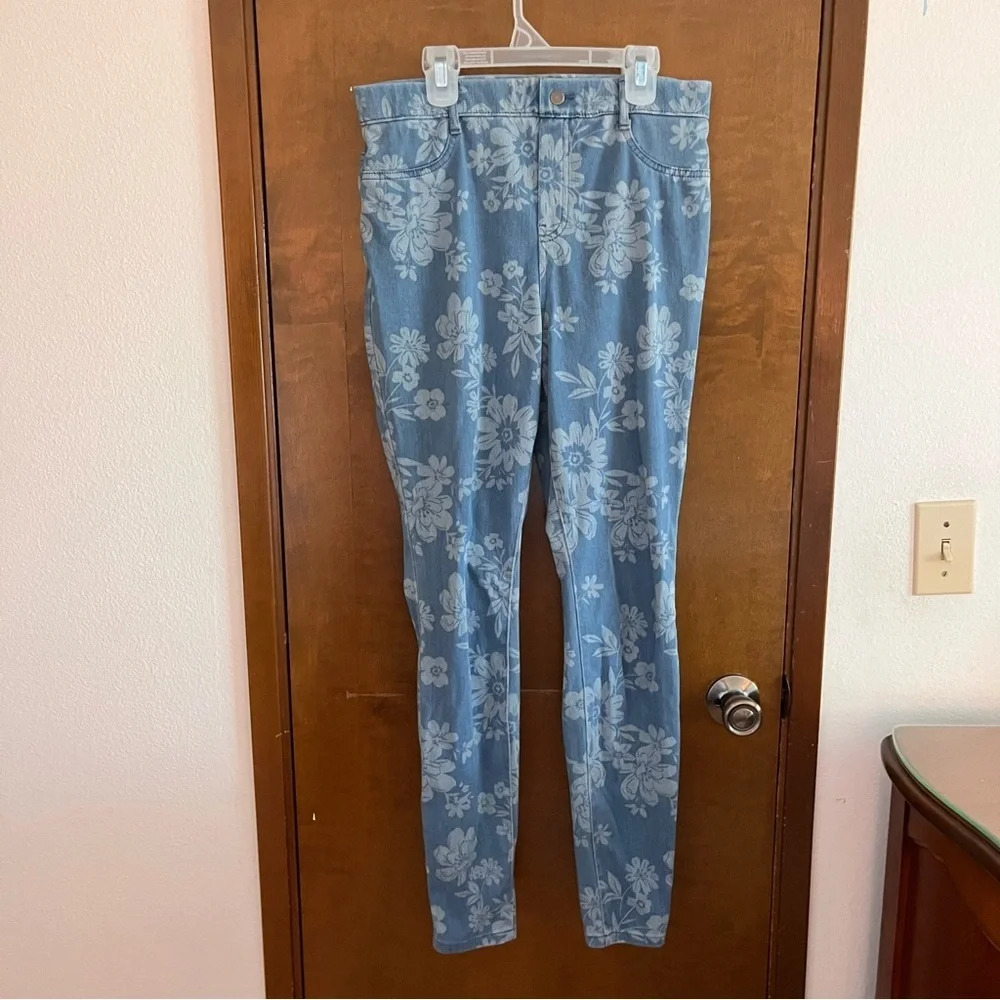 Time and Tru Jeggings Size M